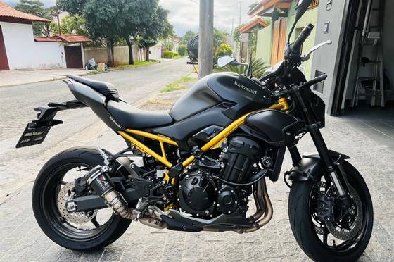 KAWASAKI Z900 